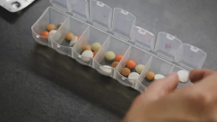 Medikamente bei Panikattacken beim Autofahren: Hilfe und Alternativen